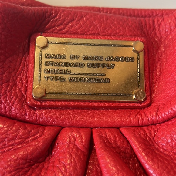 MARC by Marc Jacobs
Classic Q Hillier Hobo Bag, Rock Lobster - Picture 5 of 12